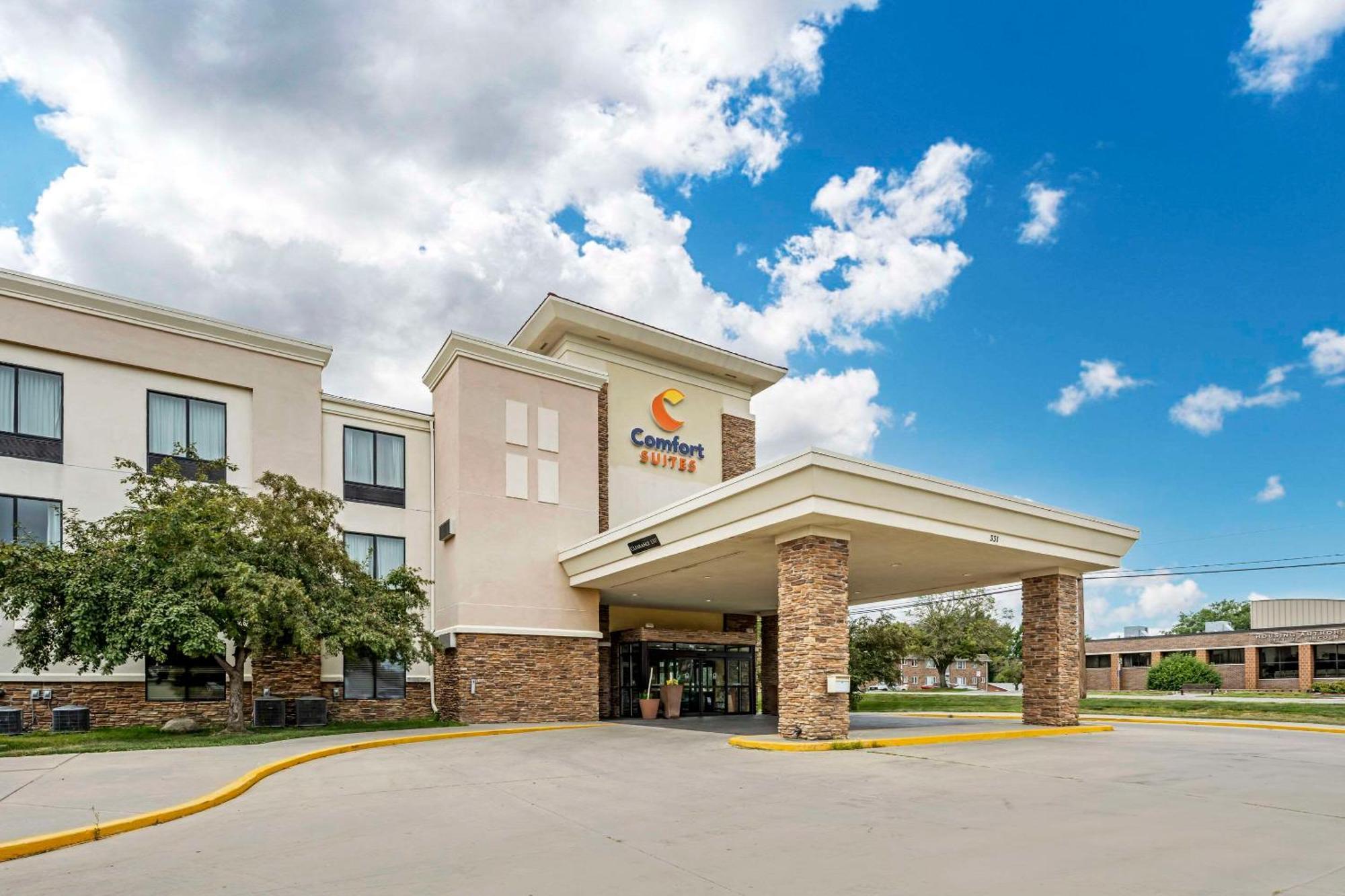 Comfort Suites East Lincoln - Mall Area Buitenkant foto